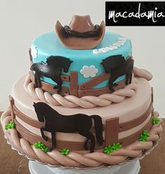 there is a cake that has horses on it