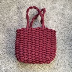 Small Braided Shoulder Bag. Cotton And Synthetic Materials. Detachable Straps. As Brand New. Check Video Red Woven Crochet Bag For Shopping, Red Woven Crochet Shopping Bag, Zara Casual Shoulder Bag With Braided Handles, Casual Zara Shoulder Bag With Braided Handles, Red Woven Chic Bags, Casual Red Rectangular Crochet Bag, Chic Red Woven Bags, Casual Zara Shoulder Bag For Shopping, Casual Red Crochet Bag With Braided Handles