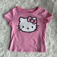 Hello Kitty Baby, Kitty Clothes, Charmmy Kitty, Hello Kitty Clothes, Kitty Baby, Vide Dressing, Pink Hello Kitty, Hello Kitty Items, Baggy Pants