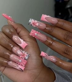 #girly #animals #pink #french #summer Tropical Vacation Acrylic Nails, Nail Ideas Festive, Nails Black French Tip With Design, Cheetah Print Pink Nails, Beach Vacation Nails Acrylic, Animal Acrylic Nails, Hawaiian Themed Nails, Kawaii Almond Nails, French Tip With Design Acrylic