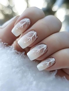 Winter Nails Elegant, Winter Wonderland Nails, Snow Nails, Nail Designs Tutorial, Wedding Nail, Christmas Nail Art Designs, Snowflake Nails, Blue Nail Designs