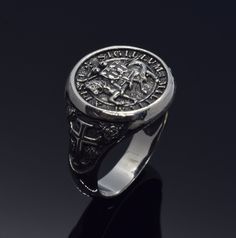 Sterling Silver Medieval Knights Templar Ring, Seal of Knights Templar, Seal of Knights Templar, Crusaders Signet Ring. Introducing an evocative ring model that pays homage to the legendary Knights Templar. At its center, two knights ride together on a single horse, symbolizing the brotherhood and unity of the order. The knights, intricately detailed, exude a sense of chivalry and strength as they embark on their noble quest. Their armor gleams with authenticity, and their banners flutter in the Two Knights, Medieval Knights, The Brotherhood, Ring Model, Signet Rings, Medieval Knight, Oxidized Silver, Crusades, Armenia