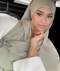 Muslim Girl Outfits, Hijabi Fits, Hijabi Outfit, Modesty Outfits, Muslim Outfits Casual, Bff Photoshoot, Modest Fits, Arab Beauty, Hijabi Style