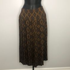 Anne Klein Brown Abstract Print Pleated Skirt A Gorgeous Vintage Skirt To Wear With An Oversized Sweater And Docs! Beautiful Condition. Made In Usa. Size 6 ~ 13.75" Waist X 19.25" Hips X 33" Length Printed Pleated Skirt, Oversized Sweater, Vintage Skirt, Anne Klein, Abstract Print, Pleated Skirt, Made In Usa, Womens Skirt, Size 6