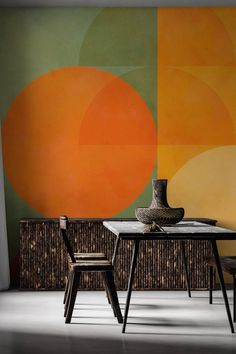 Image of a mid-century themed fall colors mural wallpaper Mid Century Modern Wall Mural, Mid-century Modern Art, Retro Mural Wall Art, Mid Century Mural, Mid Century Modern Wall Colors, 70s Painting Ideas, Mid Century Modern Accent Wall, Mid Century Family Room, Retro Wall Mural