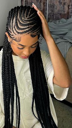 Womens Cornrows Styles, Crown Rows Braids, Cornrows Outfit, Alicia Keys Cornrows, African Cornrows, Corn Row Braids Black Women, Side Part Braids, Cornrows With Beads, Corn Rows