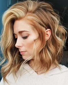 Reddish Blonde Hair Balayage, Rv Style, Hair Caramel, Strawberry Blonde Hair Color, Golden Blonde Highlights, Head Games, 2023 Hair, Classic Makeup, Medium Length Hair With Layers