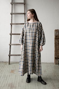 Plaid kimono dress is made from 100% soft and washed linen. Details: - Colour: Beach - Composition: 100% Oeko-Tex certified linen - Dropped shoulders - Pockets - Size: One size - fits all - Medium weight linen - Linen care: machine wash gentle; tumble dry low, ironing optional - The price is for one dress, other pictured items are not included Plus Size Linen Dress, Rachel Brown, Plus Size Linen, Dress Linen, Women Plus Size, Kimono Dress, Dress Maxi, Dress Cuts, Linen Dresses