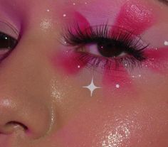 Shower Makeup, Glam Halloween, Maquillage Yeux Cut Crease, Funky Makeup, Cute Eye Makeup, Graphic Makeup, Hair Color Brown, Swag Makeup