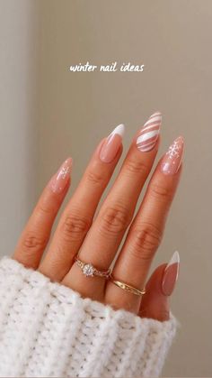 Cute Basic Christmas Nails, Christmas Basic Nails, Christmas And New Years Nail Ideas, Jolly Af, Winter Nails Acrylic, Christmas Nails Easy, Christmas Gel Nails, Colorful Nails, Christmas Event