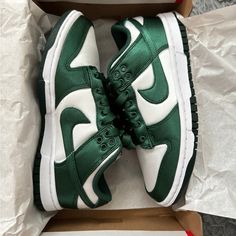 -Nike Dunk Low -Michigan State Satin Womens -Brand New -Size 5.5 W -Original Box Nike Shoes Women Dark Green, Nike Dunk Low Michigan State, Dunk Low Michigan, Flash Show, Shoes Sneakers Jordans, Aesthetic Shoes, Nike Green, Michigan State, Nike Dunk Low