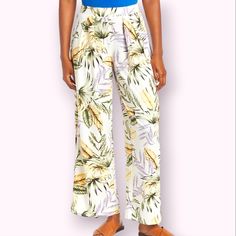 Philosophy Women's White With Multi-Color Tropical Floral Print, Pleated Front, Elastic-Waist, Wide-Leg Pants. Material: Polyester/Spandex Condition: Nwt Color: White With Multi-Color Print Size: Xs Waist: 12" Length: 39" Rise: 10.5" Inseam: 28.5" *All Measurements Approx. White Rayon Bottoms For Vacation, White Rayon Bottoms For Summer, Casual Tropical Print Loungewear Bottoms, Casual Tropical Print Bottoms For Loungewear, Vacation Rayon Printed Pants, Vacation Printed Rayon Pants, Fitted Yellow Pants For Vacation, White Wide-leg Rayon Pants, White Rayon Wide-leg Pants