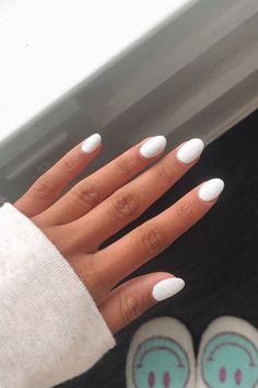 Rounded Acrylic Nails, White Gel Nails, Plain Nails, Simple Gel Nails, White Acrylic Nails, Simple Acrylic Nails