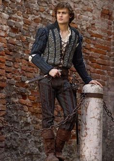 Young Prince Aesthetic, Bard Outfits Male, Pirate Aesthetic Male, Douglas Booth Romeo, Dear Wormwood, Tempest Cleric, Hunt Aesthetic, Romeo And Juliet Costumes, Masculine Clothing