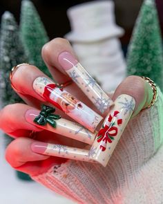 Vintage christmas card nails are just the thing you need to spark nostalgic childhood memories 🥺🥹✨ #nails #nailart #christmas #holidays #santa #christmasnailsart #vintage #nailartaddict #naildesign #nailartist #nailinspo #christmasnailideas #texturednails Christmas Nails Freestyle, Christmas Nails Vintage, 90s Christmas Nails, Extravagant Christmas Nails, Long Acrylic Christmas Nails, Christmas Nails Xl, Card Inspired Nails, Candy Christmas Nails, Vintage Christmas Nail Art