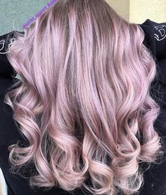 Mauve Blonde Hair, Lavender Balayage, Lavender Hair Color Ideas, Silver Lavender Hair, Metallic Hair Color, Lavender Outfit, Lavender Hair Colors, Pink Blonde, Pink Blonde Hair