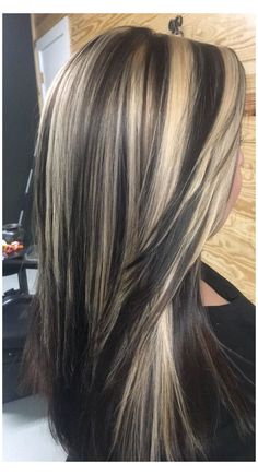 Blond Highlights Ideas, Chunky Highlights Asian, Blonde And Brown Chunky Highlights, Dark Brown Hair With Blonde Highlights Medium Length, 2000 Hair Color, 90s Hair Color Trends, Natural Hair Colors, Highlights On Dark Hair, Vacation Hair