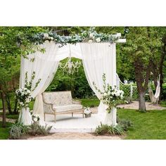 White Flowing Curtain Green Backdrop for Wedding Ceremony Party Photography Curtain Photo Backdrop, Wrapping Bouquets, Backdrop For Wedding, Curtain Green, Colored Burlap, Wedding Backdrops, White Screen, Muslin Backdrops, Green Backdrops