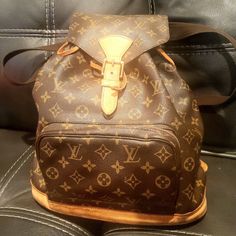 Leather Louis Vuitton Backpack. Backpack Shows Wear And Has Several Stains But Still In Fully Functional Condition. Please See Photos. Retired Style. Backpack Is 100% Authentic. Sp1015 Base Length: 12 In Height: 14.5 In Width: 4.5 In Smoke-Free/Pet-Free Home. Thank You. Louis Vuitton Backpacks For Women, Fringe Louis Vuitton Backpack, Palm Springs Mini Backpack, Louis Vuitton Mm, Louis Vuitton Backpack, Monogram Backpack, Rucksack Backpack, Lv Monogram, Louis Vuitton Damier Ebene