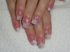 2000s Summer Nails, White Sparkly French Tips, White French Tip Nails Acrylic Silver Glitter, White French Tip Nails Gilter, Pink Sparkle Nails Acrylic Glitter French Tips, French Manicure Early 2000s, Hippie Nails, Pretty Gel Nails, Summery Nails