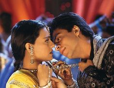 Bollywood Vintage, Shahrukh Khan And Kajol, Indian Couple, Desi Love, Retro Bollywood, Francisco Lachowski, Karisma Kapoor