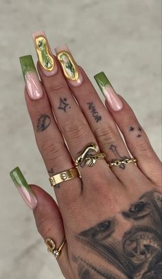 Goddess Nails Designs Gold, Green And Gold Nails, Leo Nails, Tip Nail Designs, Chloe Nails, Gold French Tip, Nails Baddie, 90s Nails, Jade Nails