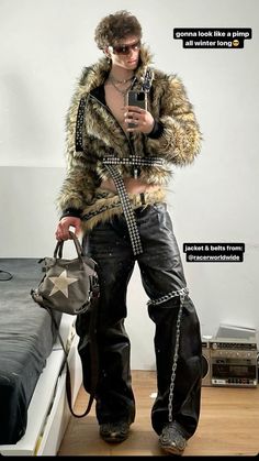 Edgy Outfits Male, Fur Outfit Men, Racer Jacket Outfit, Marlon Noah, Guangzhou Style, Racer Jacket, Queer Fashion