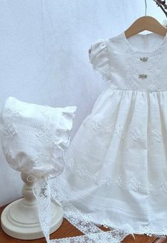 Linen White Dress, Elegant Couture, Haute Couture Outfits, Elegant Packaging, Headband Hat, White Linen Dress, Dress Baby Girl, Girl Baptism