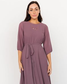 Our Rebecca Maxi Dress is perfect for our mamas who want an elevated look with a comfy fit🤩 With a removable tie, you can wear this dress pre and post-pregnancy!💖 Shop now🛍️ Tie Waist Dress For Brunch, Flowy Belted Dresses For Brunch, Flowy Belted Dresses For Daywear, Flowy Dresses With Tie Waist For Work, Chic Mauve Midi Dress For Brunch, Elegant Mauve Dress For Daywear, Flowy Belted Midi Dress For Brunch, Modest Midi Dress With Tie Waist, Elegant Flowy Mini Dress With Tie Waist