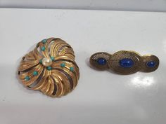 Nice vintage condition Vintage Brooches, Brooch Pin, Gold Tones, Gift Card, Etsy Accessories, Accessory Gift, Electronic Accessories, Purses And Bags, 10 Things