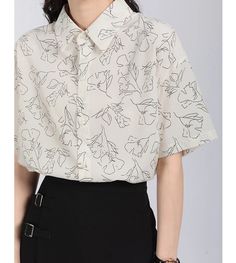 Olivia Mark - Vintage Floral Print Short Sleeve Chiffon Shirt with Stylish Turn-Down Collar - Simple Floral Blouse Vintage Floral Blouse, Blouses Vintage, Vintage Floral Print, Chiffon Shirt, Floral Print Shorts, Chiffon Blouse, Blouse Patterns, Polo Collar, Floral Blouse