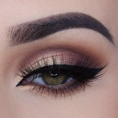 Pinterest: @✖️Brizzus✖️ Make Up Diy, Make Up Gold, Eyeliner Tips, Rose Gold Makeup, Smokey Eye For Brown Eyes, Beauty Make-up, Gold Makeup, Makeup Hacks