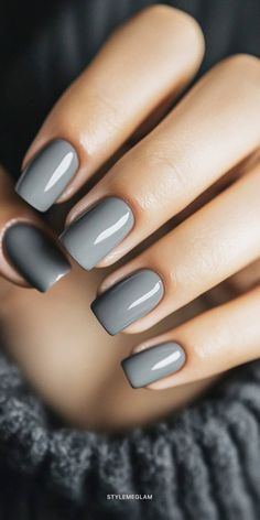 Grey Autumn Nails, Classy Nails Ombre, Nail Designs Goth, Elegant Nails Classy, Nail Inspo Halloween, Nails Witchy, Trendy Nails Fall, Spice Nails, Nails Gothic