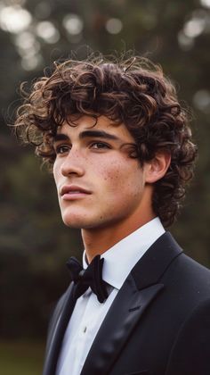 Stand out at special occasions with these curly hairstyles for men. Save this pin for special occasion hair ideas. #CurlyHair #SpecialOccasions #MensFashion Long Curly Hair Men Hairstyles, Haircuts For Glasses, Men’s Curly Hair, Hairstyles For Special Occasions, Perm Hair Men, Male Curly Hairstyles