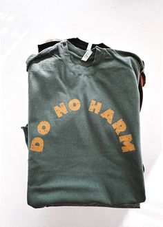 DO NO HARM SIDE SLIT TEE – Pebby Forevee Jordans Outfit, Color Mood, Jordan Outfit, Merch Ideas, Ash Gray, Western Boho, Fancy Pants, Trendy Tee, For A Reason