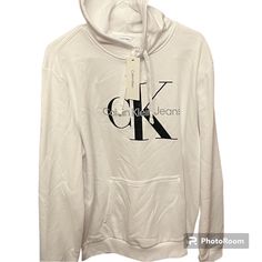 Limited Time Promo: All Used Clothing Items (Excludes Footwear & Pre-Bundled/ Multi-Item Listings) Are $10 W/ Purchase Of This Item. Bundle/ Build A Lot/ Set & Save! Fast Shipping Men’s Calvin Klein Monogram Logo Fleece Hoodie Nwt Men’s Calvin Klein Jeans Sweatshirt. Bright White Cotton Blend Sweatshirt Features Large Black & Gray/ Light Grey Print Logo Across The Chest. Interior Is A Soft Brushed Cotton/ Fleece Material. Calvin Klein Hoodie Features Drawstrings At Neck & Front “Kangaroo Pouch” Fitted White Hoodie Sweatshirt, White Fitted Hoodie Sweatshirt, White Fitted Hoodie, Calvin Klein Logo Print Sweatshirt For Fall, Calvin Klein Long Sleeve Logo Print Tops, Calvin Klein Long Sleeve Tops With Logo Print, Calvin Klein Cotton Hoodie With Long Sleeves, Calvin Klein Long Sleeve Cotton Hoodie, Calvin Klein Hoodie Sweatshirt For Fall