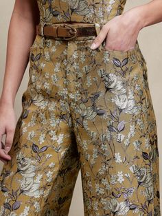 Take leave from the crowd with this eye-catching wide-leg pant in a shimmering, metallic jacquard fabric—truly a pant that will be the talk of the party.  WIDE-LEG FIT: High waisted.  Straight from waist to hip with a pleated front and wide leg.  E Floral Wide Leg Trousers, The Talk, Stylish Dress Designs, Jacquard Fabric, Wide Leg Trousers, Stylish Dresses, Beautiful Outfits, Wide Leg Pants, Banana Republic