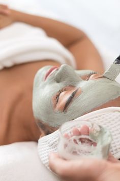 How Often Should I Get a Facial? We Asked Skin-Care Experts Remove Skin Tags Naturally, Skin Care Business, Spa Facial, Skin Care Benefits, Glow Skin, Moisturizer For Oily Skin, Facial Spa, Facial Massage