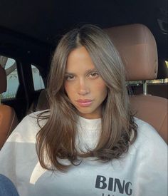 Platinový Blond, Haircut Selfie, Photo Hijab, Brown Hair Looks, Brown Hair Inspo, Cute Hairstyle, Hairstyles For Layered Hair, Hijab Girl, Haircuts For Medium Hair