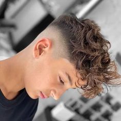 Curly Hairstyles For Boys, Boys Haircuts Curly Hair, Boys Fade Haircut, Top Haircuts For Men, Kids Haircuts, Quiff Haircut, Boy Haircuts Short, Boy Haircuts Long, Curly Hair Fade