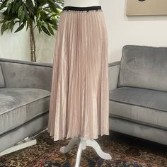 Pleated Champagne Pink Skirt From Zara In Size Medium And Maxi Length. Super Flowy And Fancy For All Events. Chic Pink Stretch Maxi Skirt, Chic Pink Skirt With Elastic Waistband, Elegant Pink Flowy Pleated Skirt, Zara Feminine Pink Skirt, Elegant Pink Midi Pleated Skirt, Feminine Pink Zara Skirt, Zara Feminine Party Skirt, Elegant Pink Stretch Maxi Skirt, Elegant Pink Pleated Maxi Skirt