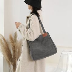 Handmade Leather Shoulder Bag, Leather Duffle Bag, Vintage Leather Bag, Leather Duffle, Women Bags Fashion, Canvas Handbags, Casual Tote, Types Of Bag, Canvas Shoulder Bag