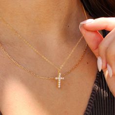 This dainty Maria necklace features a classic gold-filled cable chain with a cz cross pendant. You can wear on it's own or elevate the look layering with other gold chains! • Single Necklace• Gold Filled Chain• Gold Vermeil Pendant (on 925 sterling silver)• Chain Length: 17" + 1" extender• Pendant Size: 19mm x 14mm Cross Necklace Set, Maria Necklace, Everyday Jewelry Gold, Single Necklace, Cross Charm Necklace, Solid Gold Jewelry, Chain Gold, 925 Sterling Silver Chain, Classic Gold