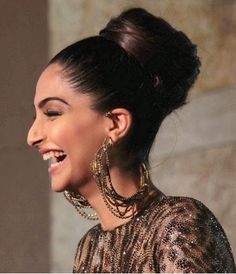 Bumpy Nose, Sonam Kapoor Hairstyles, Unique Noses, Strong Nose, Aquiline Nose, Top Bun