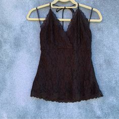 Nwt Black Lace Halter Camisole-Like Top Side Zip For Easier Access Fully Lined With Scalloped Edging Around The Bust And Hem Black Lace V-neck Tank Top, Black Lace Camisole Top For Spring, Black Lace Cami Top For Spring, Summer Halter Tops, Silk Cami Top, Black Lace Cami, Lace Halter Top, Velvet Cami, Babydoll Tank Top