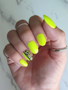 Neon Yellow Leopard Nails, Round Neon Nails, Neon Simple Nails, Bright Yellow Nails Design, Neon Yellow Nails With Design, Yellow Neon Nails Design, Neon Purple Nails Summer, Nude And Neon Yellow Nails, Neon Manicure Ideas