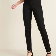 Brand: Old Navy Style: High-Waisted Super Skinny Ankle Pants 97% Cotton 3% Spandex Color: Black Skinny Leg, With Notched Vent At Outer Side; Hits At Ankle Interior Elastic Pull-On Waistband With Invisible Zipper At Left Side New With Tags / Never Worn Bundle To Save! Mid-rise Tight Bottoms For Workwear, Elegant Straight Leg Leggings For Business Casual, Elegant Straight Leg Business Casual Leggings, Elegant Business Casual Straight Leg Leggings, Elegant Ankle-length Leggings For Business Casual, Workwear Tight Straight Leg Leggings, Versatile Stretch Jeggings For Work, Stretch Mid-rise Jeggings For Work, Fitted High Waist Jeggings For Work