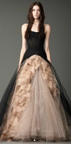 Vera Wang Black for Fall 2012 Halloween Wedding Dresses, Draped Wedding Dress, Vera Wang Bridal, Vera Wang Wedding, Wedding Dresses Vera Wang, Corpse Bride, Gothic Wedding, Black Wedding Dresses, Gorgeous Gowns