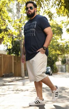 Mens Plus Size Fashion, Men Outfit Ideas, Rok Outfit, Chubby Men, Big Men Fashion