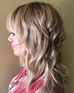 Piece-y Shoulder Length Shag Style Medium Bronde, Bronde Shag, Medium Shag Hairstyles, Layered Thick Hair, Medium Shag, Shaggy Long Hair